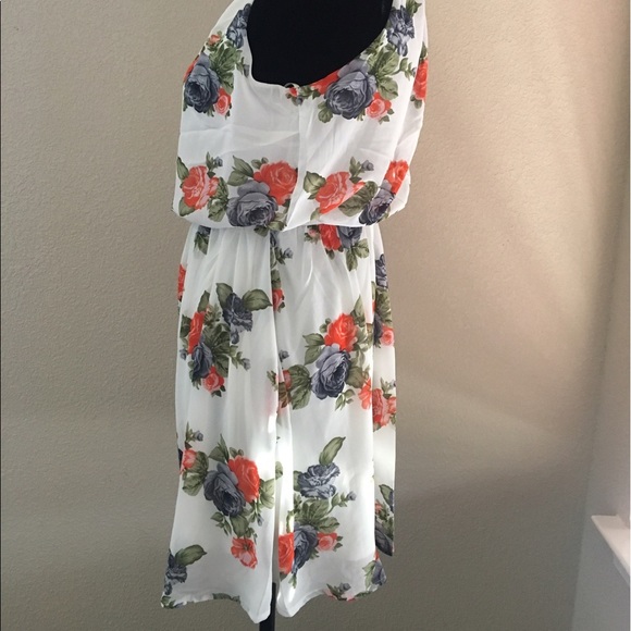 NWT JJ Perfection Double Layered Pleated Floral Chiffon Mini Dress Size Small - Picture 4 of 4